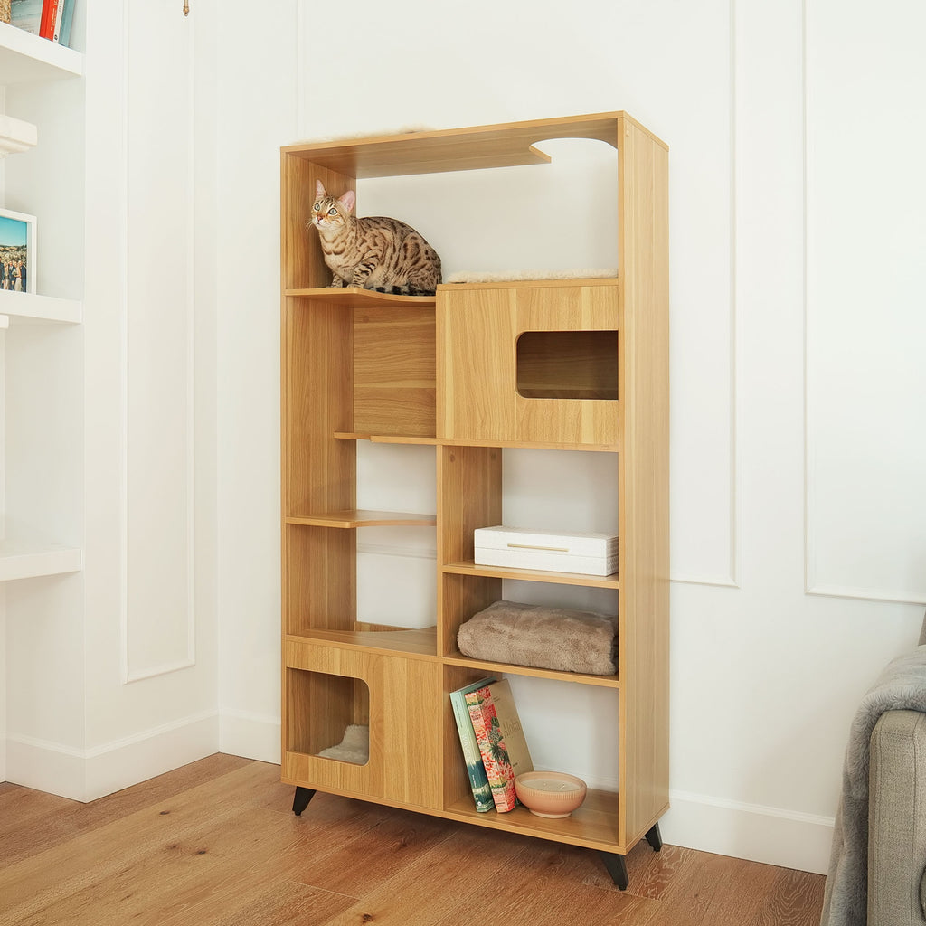 Clifford Cat Tree Bookshelf OAK lifestyle with cat