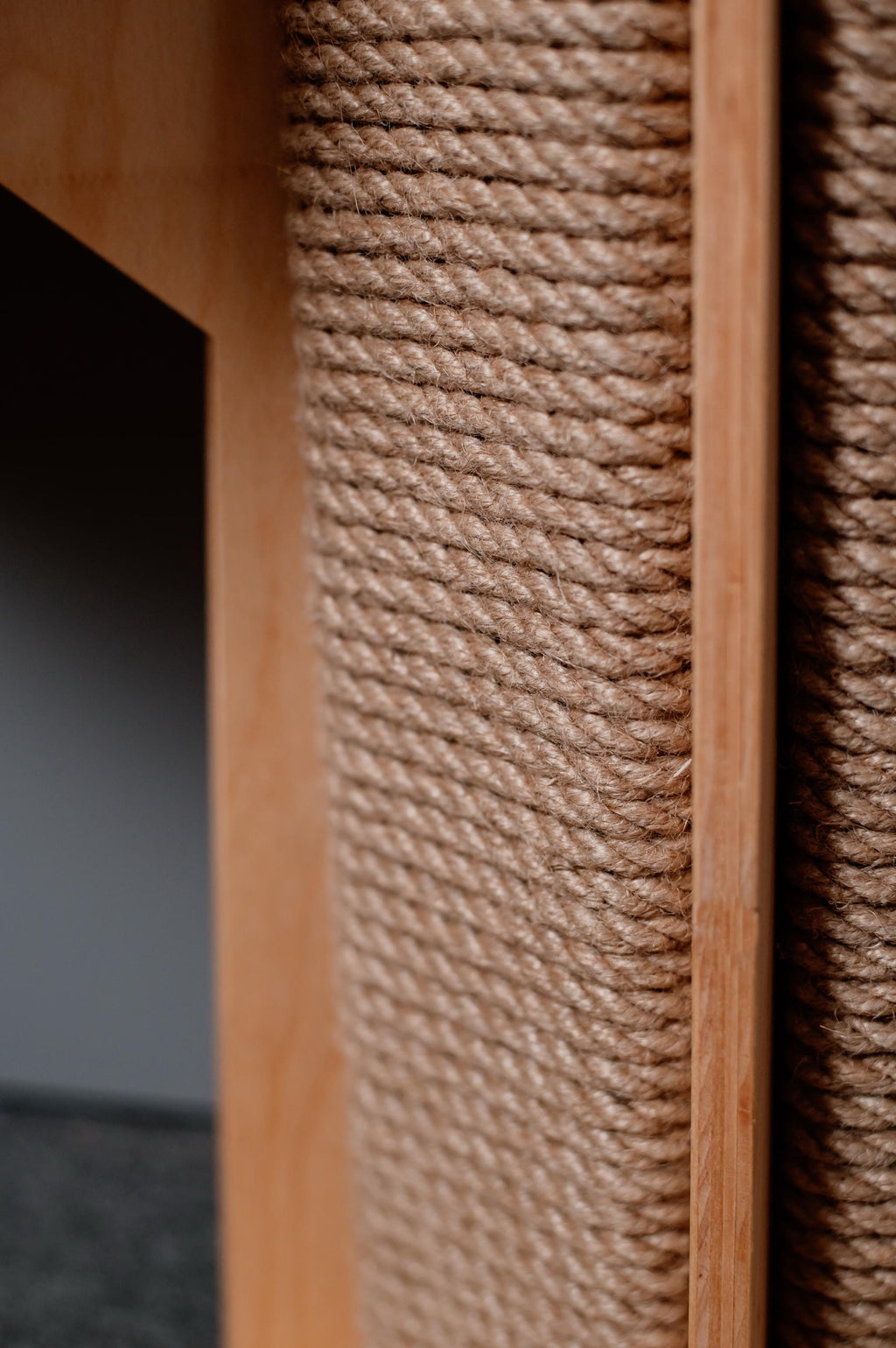 CatsJoys Modern Wooden Cat Tree sisal scratching detail — official high-resolution CatsJoys Etsy image