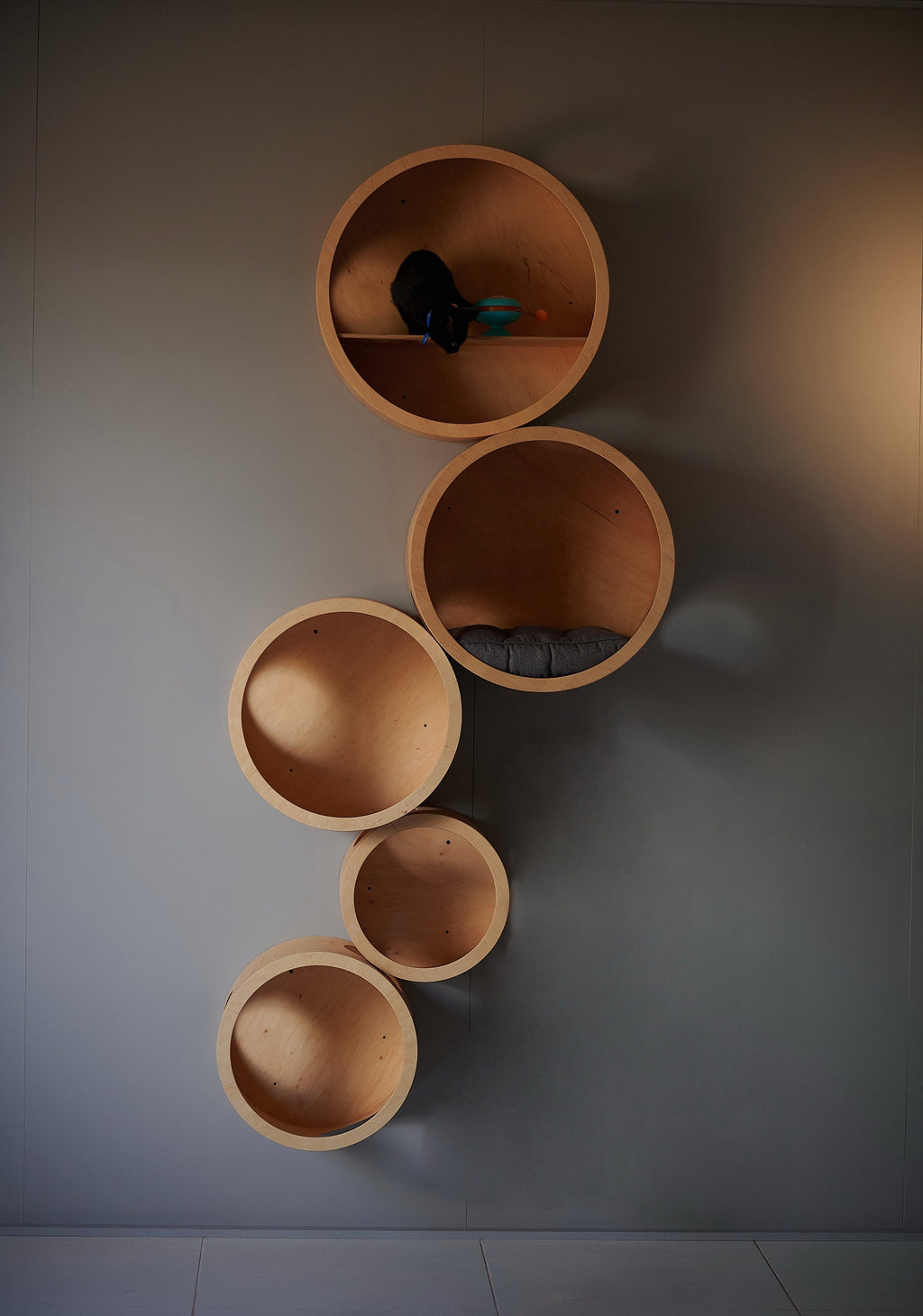 CatsJoys Round Wall-Mounted Cat House 5-size set official image 1